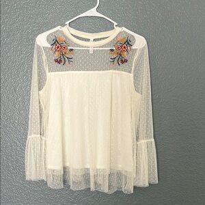 Xhilaration // Embroidered Sheer Cream Top size Medium